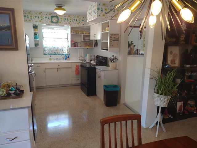 5325 TARRY LANE, New Port Richey, FL 34652