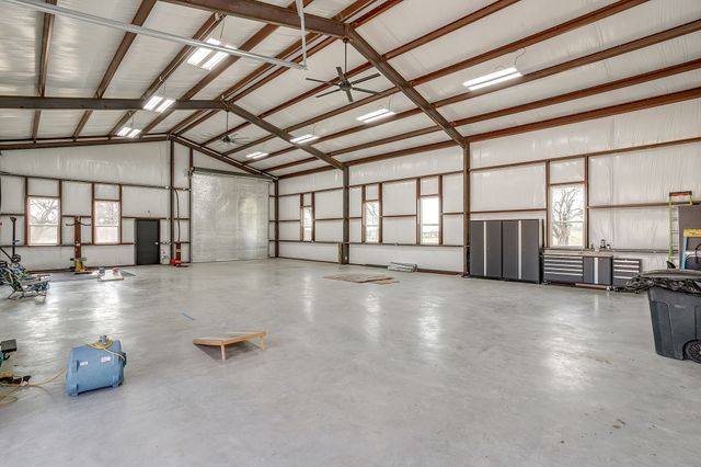 2001 Pinetree Post, Weatherford, TX 76087