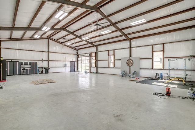 2001 Pinetree Post, Weatherford, TX 76087