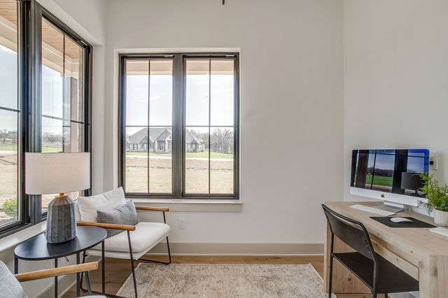 2001 Pinetree Post, Weatherford, TX 76087