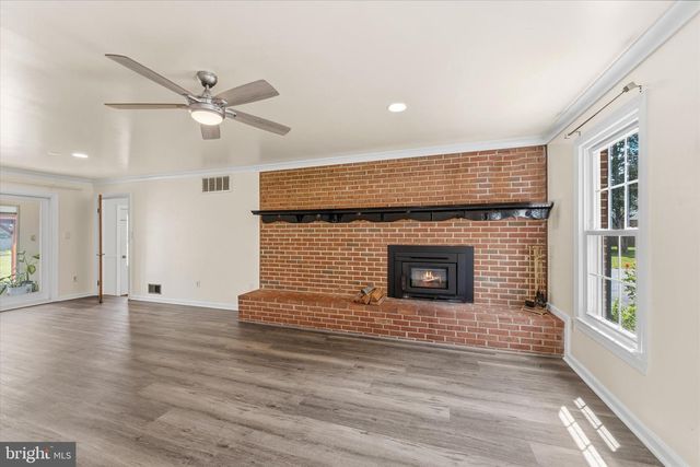 2611 ALVEY DR, Haymarket, VA 20169