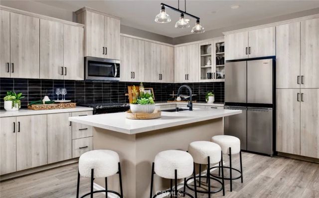 4192 S LIMECREST PASEO 35, Ontario, CA 91761