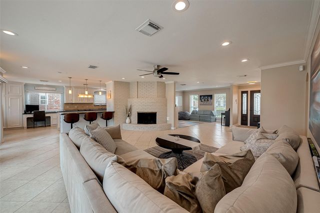 2123 Rosefield Drive, Houston, TX 77080