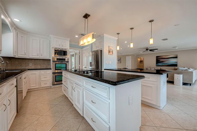 2123 Rosefield Drive, Houston, TX 77080