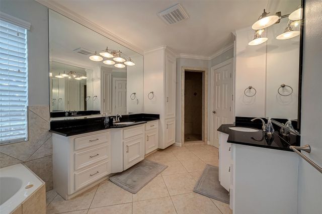 2123 Rosefield Drive, Houston, TX 77080