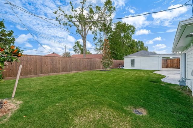 2123 Rosefield Drive, Houston, TX 77080