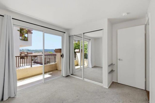 7400 Altiva Place, Carlsbad, CA 92009