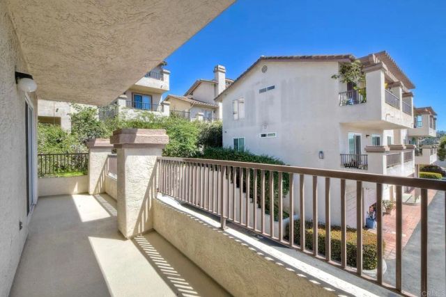 7400 Altiva Place, Carlsbad, CA 92009