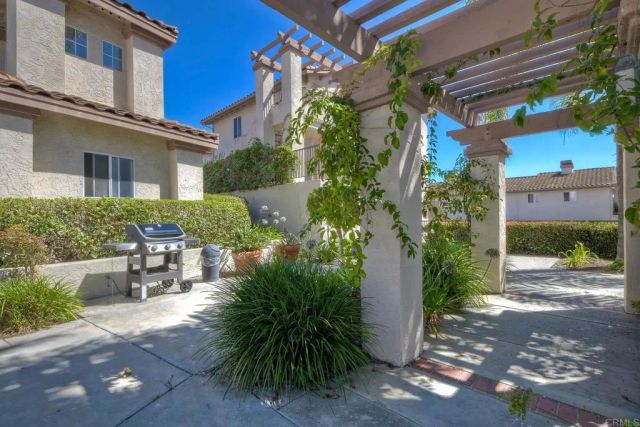 7400 Altiva Place, Carlsbad, CA 92009