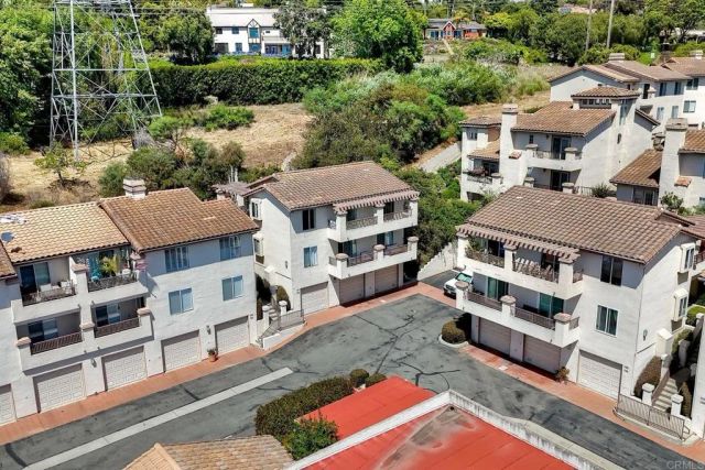 7400 Altiva Place, Carlsbad, CA 92009