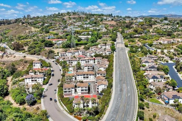 7400 Altiva Place, Carlsbad, CA 92009