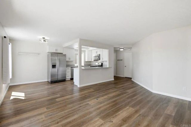 7400 Altiva Place, Carlsbad, CA 92009