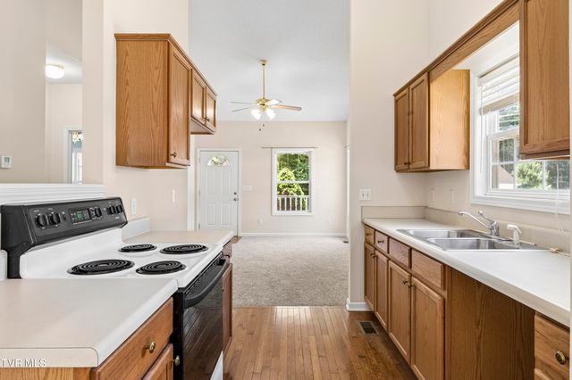 242 Main St Village Drive, Jonesborough, TN 37659