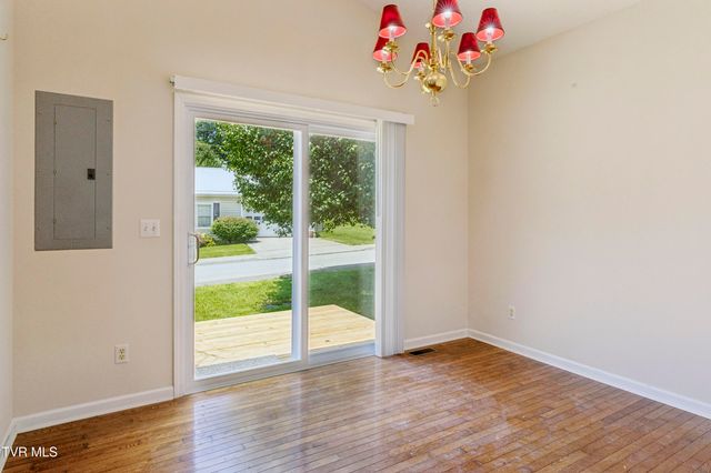 242 Main St Village Drive, Jonesborough, TN 37659
