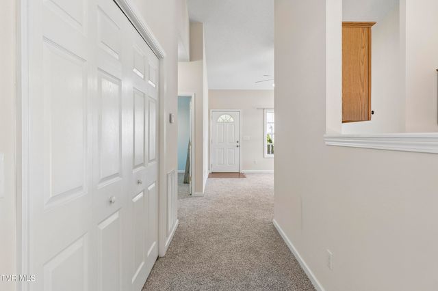 242 Main St Village Drive, Jonesborough, TN 37659