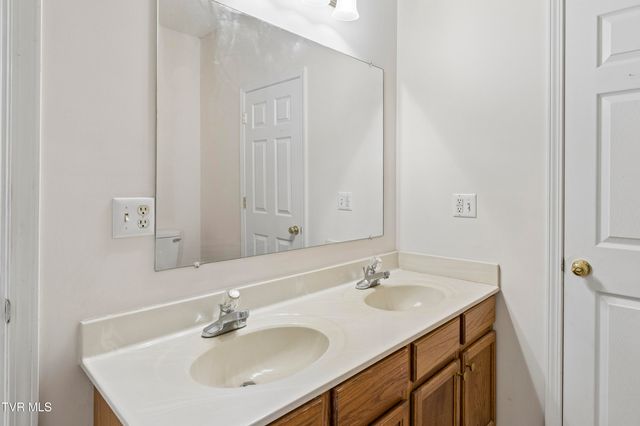 242 Main St Village Drive, Jonesborough, TN 37659