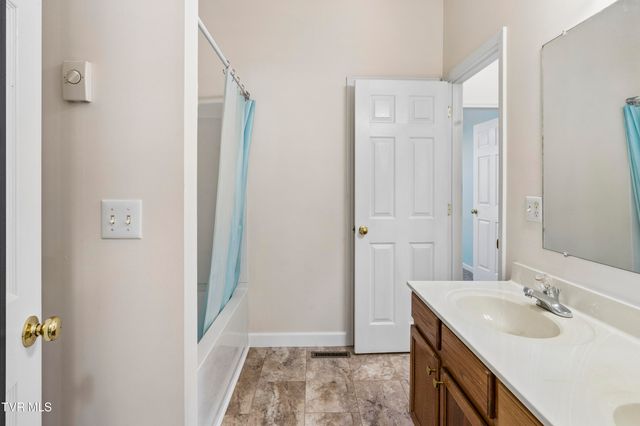 242 Main St Village Drive, Jonesborough, TN 37659