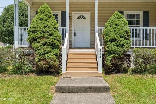 242 Main St Village Drive, Jonesborough, TN 37659