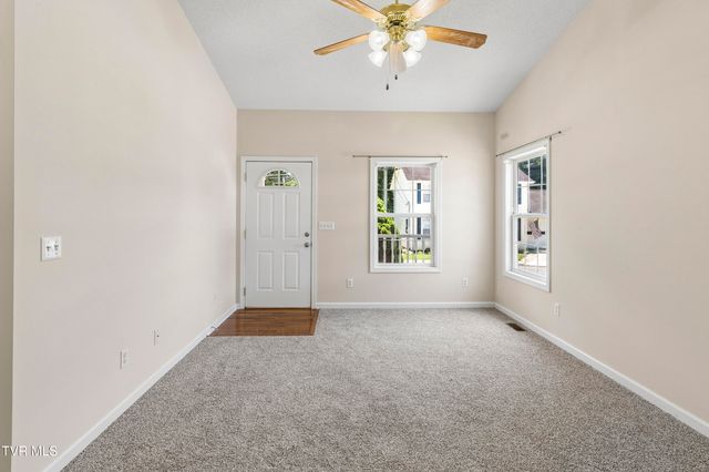 242 Main St Village Drive, Jonesborough, TN 37659