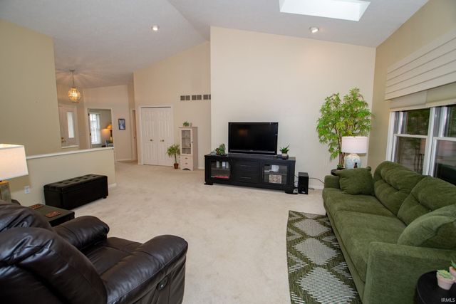 1671 Brookstone Court, Elkhart, IN 46514