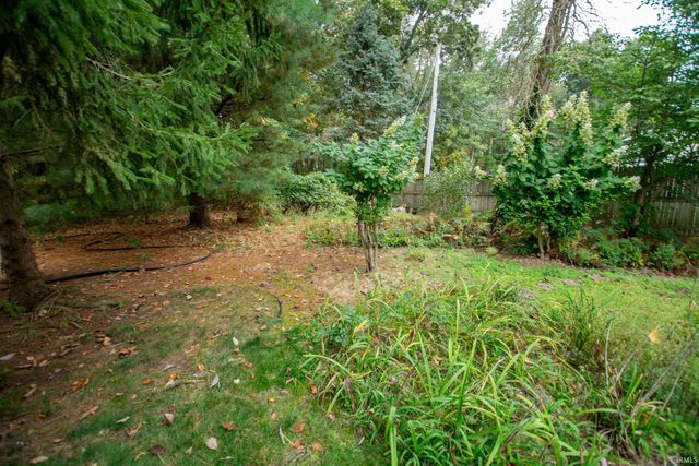 1671 Brookstone Court, Elkhart, IN 46514