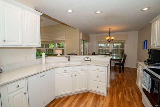 1671 Brookstone Court, Elkhart, IN 46514