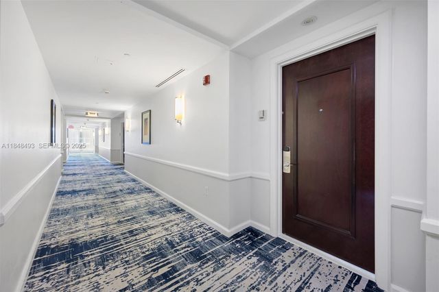 4391 Collins Avenue 1605, Miami Beach, FL 33140