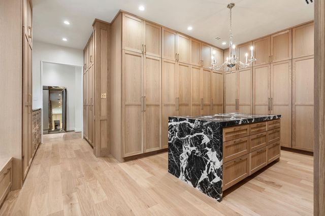 84 Audubon Hollow Lane, Houston, TX 77027