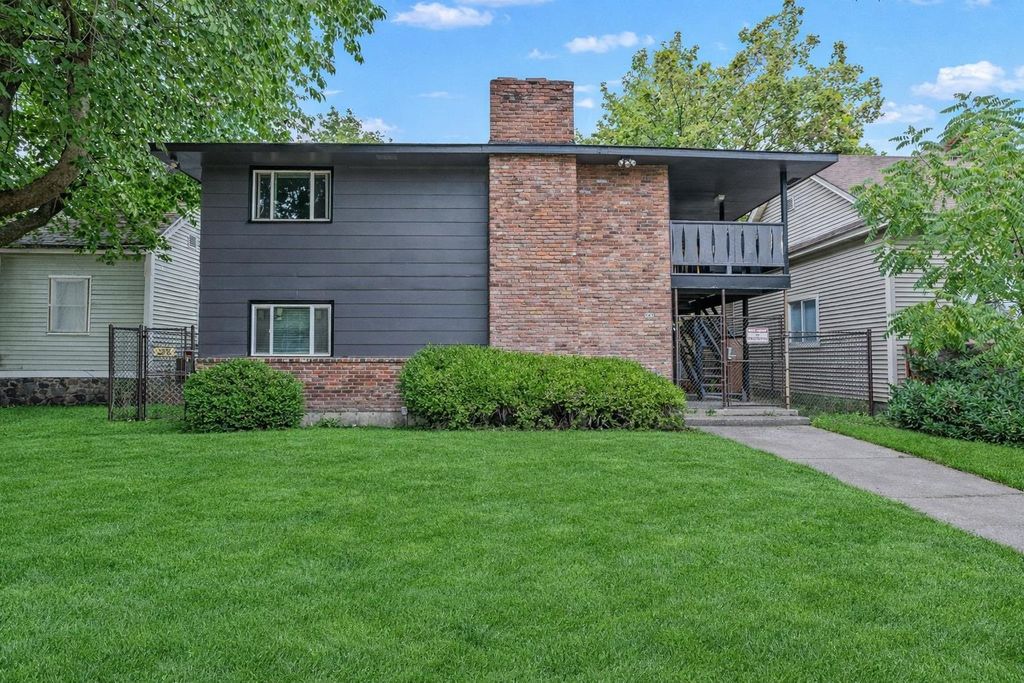 943 E Augusta Ave, Spokane, WA 99207 photo 3