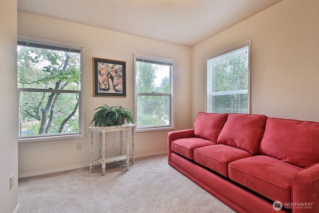 730 Gleason Ln, Langley, WA 98260