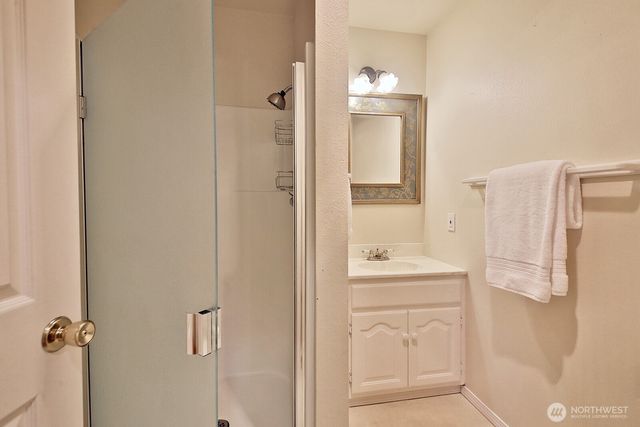 730 Gleason Ln, Langley, WA 98260