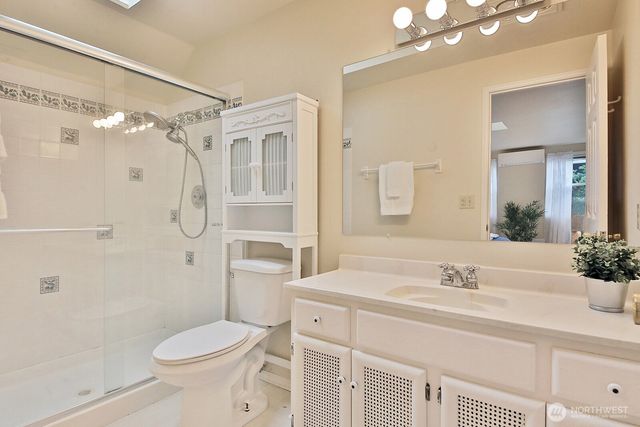 730 Gleason Ln, Langley, WA 98260