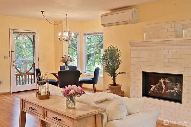 730 Gleason Ln, Langley, WA 98260