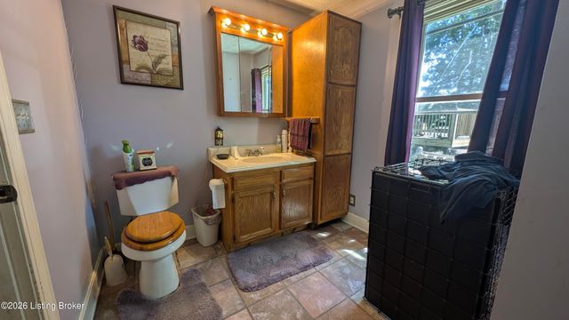 9813 Wilton Dr, Louisville, KY 40118