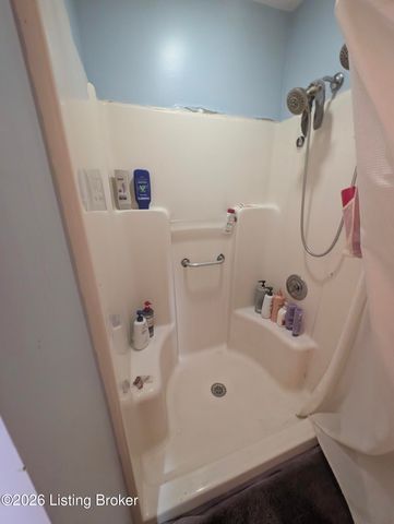 9813 Wilton Dr, Louisville, KY 40118