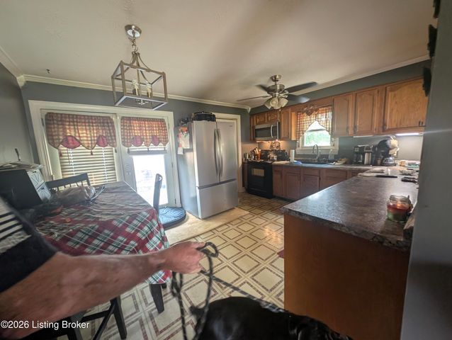 9813 Wilton Dr, Louisville, KY 40118