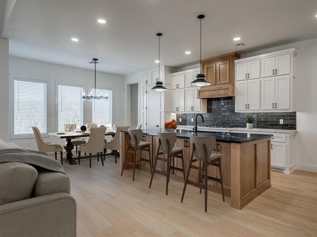 15437 Capri Lane, Edmond, OK 73013