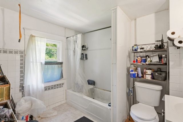 222 W Miller Avenue, Akron, OH 44301
