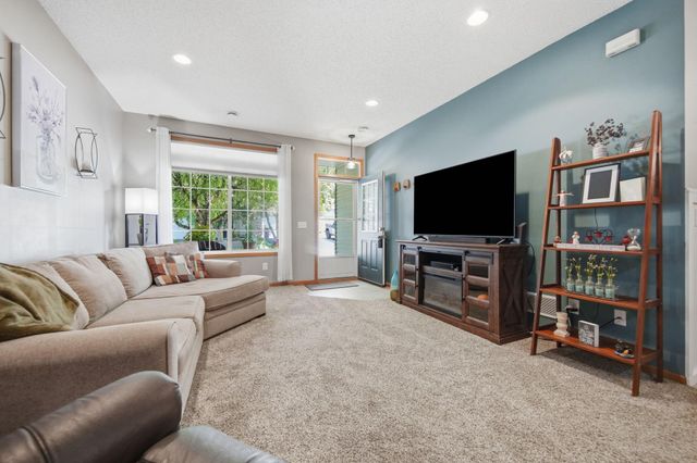13425 Europa Court N 4, Hugo, MN 55038
