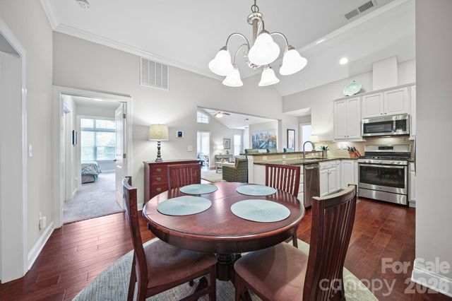 2307 Villa Oaks Court, Gastonia, NC 28054