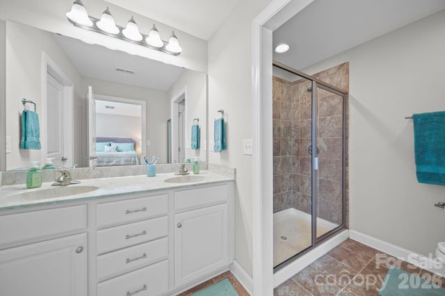 2307 Villa Oaks Court, Gastonia, NC 28054