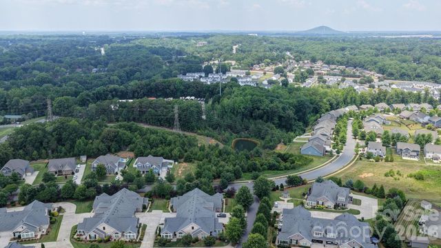 2307 Villa Oaks Court, Gastonia, NC 28054