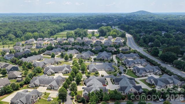 2307 Villa Oaks Court, Gastonia, NC 28054