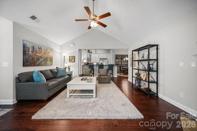 2307 Villa Oaks Court, Gastonia, NC 28054