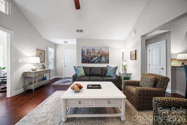 2307 Villa Oaks Court, Gastonia, NC 28054