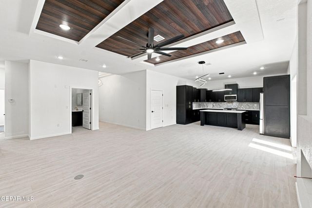 12036 Cotton Cloud Way, Socorro, TX 79927