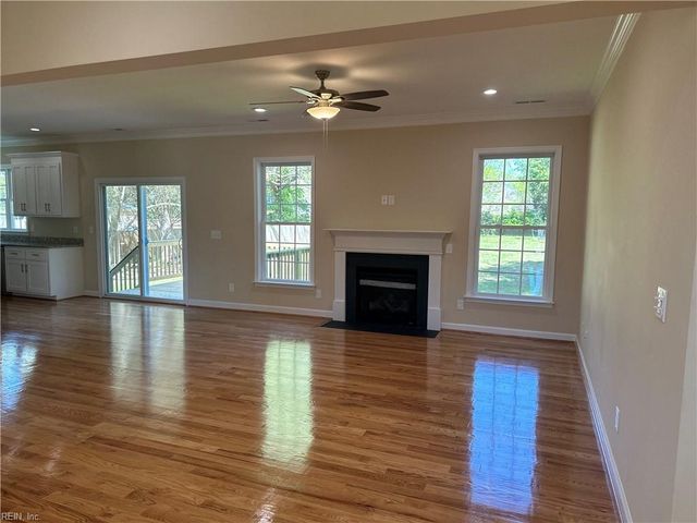 191 Hall RD, Hampton, VA 23669