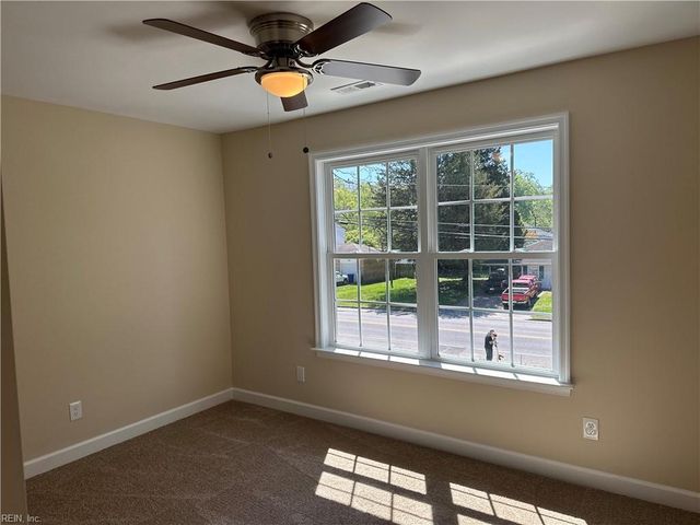 191 Hall RD, Hampton, VA 23669