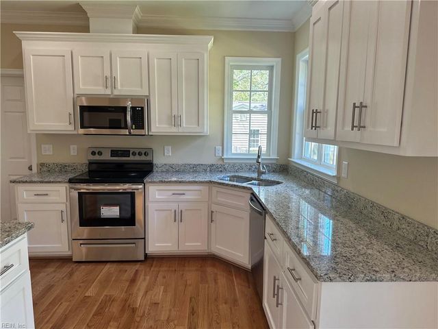 191 Hall RD, Hampton, VA 23669