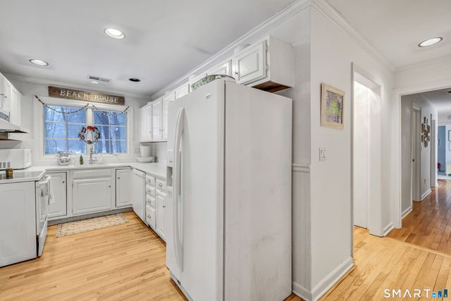 60 Clinton Avenue, Westport, CT 06880